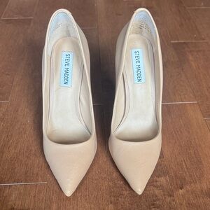 Steve Madden Daisie Nude Beige Pointed-Toe Pumps 6.5